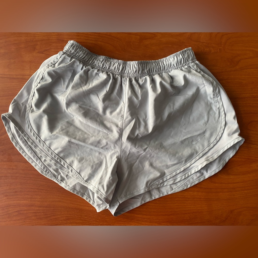 Size Large Women’s Nike Shorts